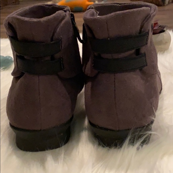 NWOT Bussola Ladies Booties - Picture 5 of 9